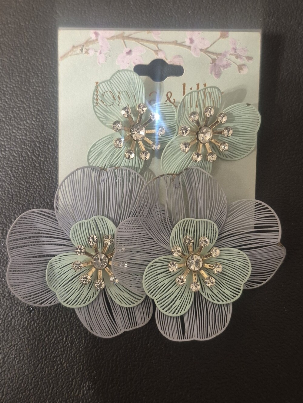 New Earings , Free